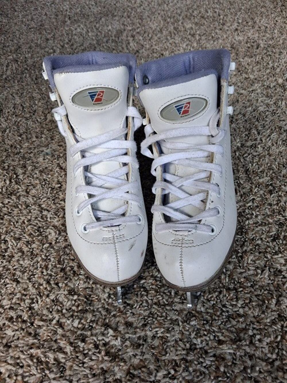 Riedell Youth Figure Ice Skates White Size J13 Leather Boots Blades Kids Girls B